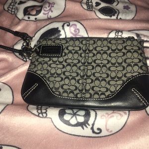Coach wristlet wallet